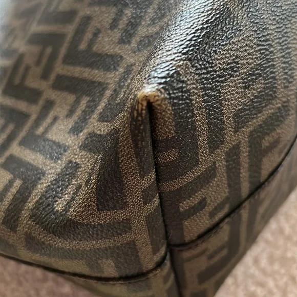 Large Fendi zucca Roll Tote - Picture 3 of 12